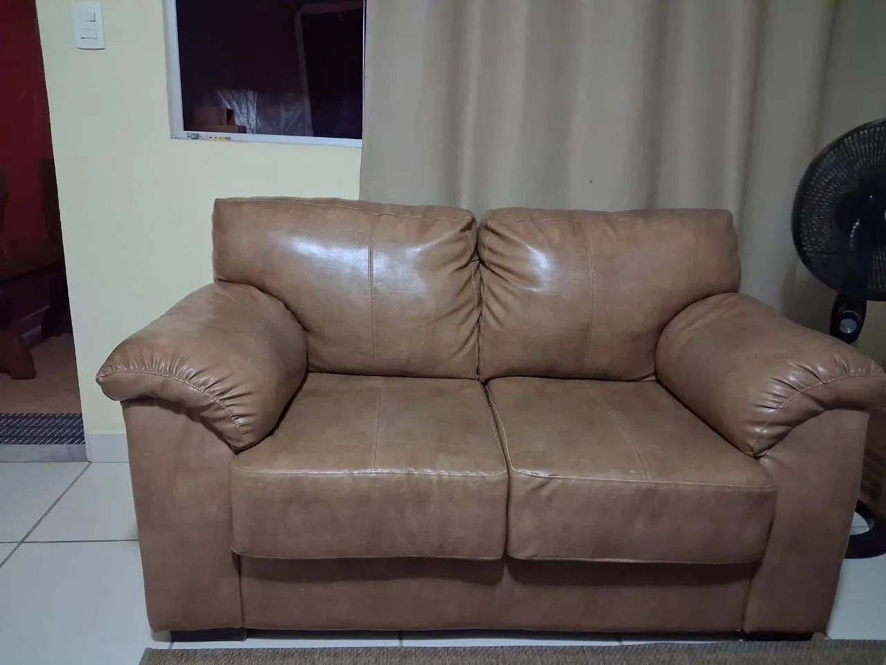 Vendo Sofá 2 lugares 
