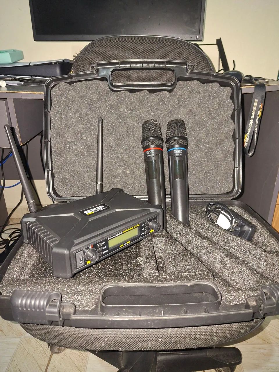 MICROFONE SEM FIO SKP 600 PRO