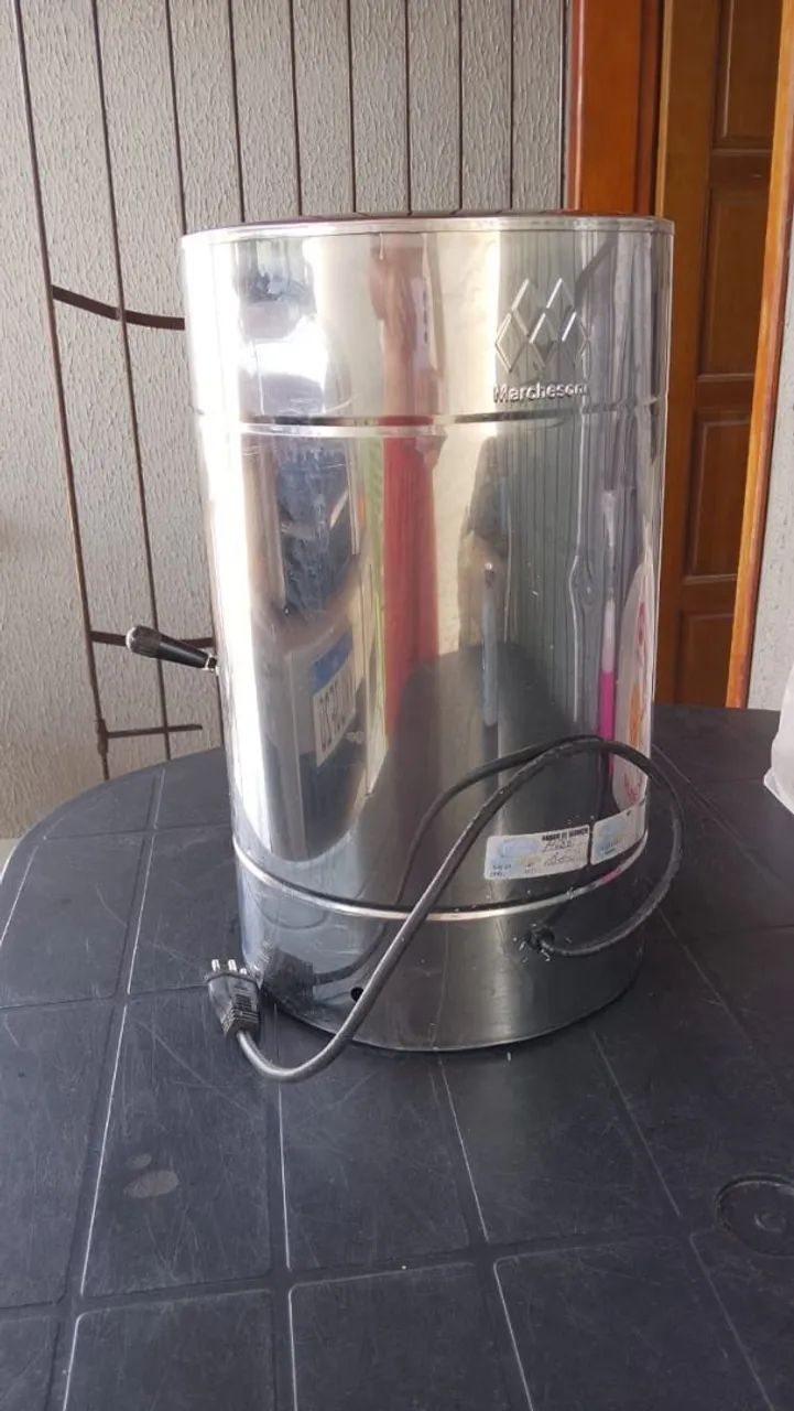 Cafeteira com defeito, esta furada  - Foto 3