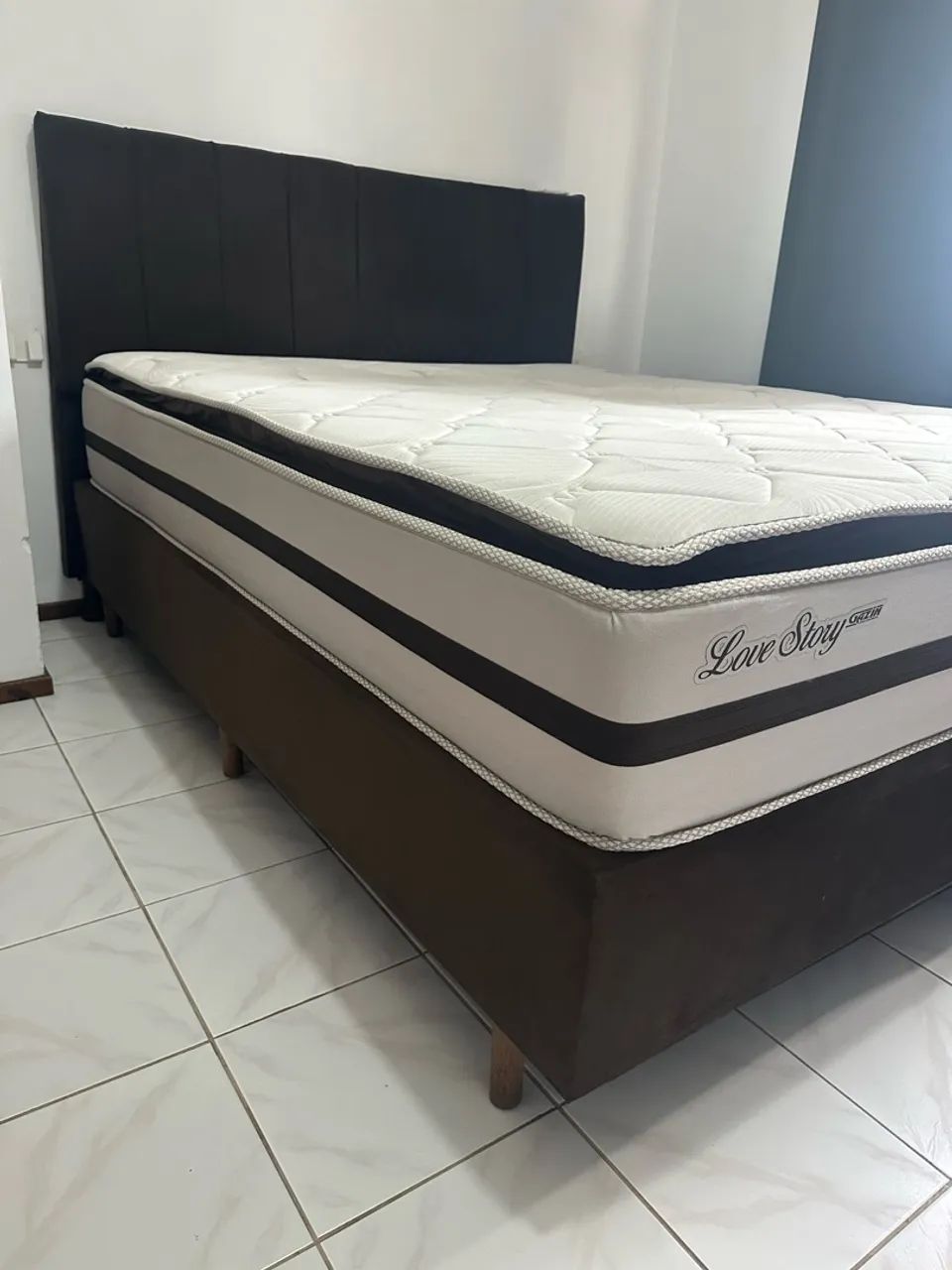 Vendo Cama Queen com Pillow Camada Extra Gazin  - Foto 3