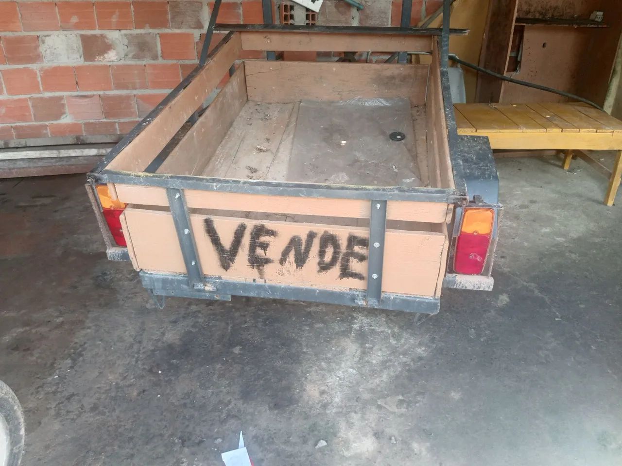 Vendo reboque seminovo para carro - Foto 5