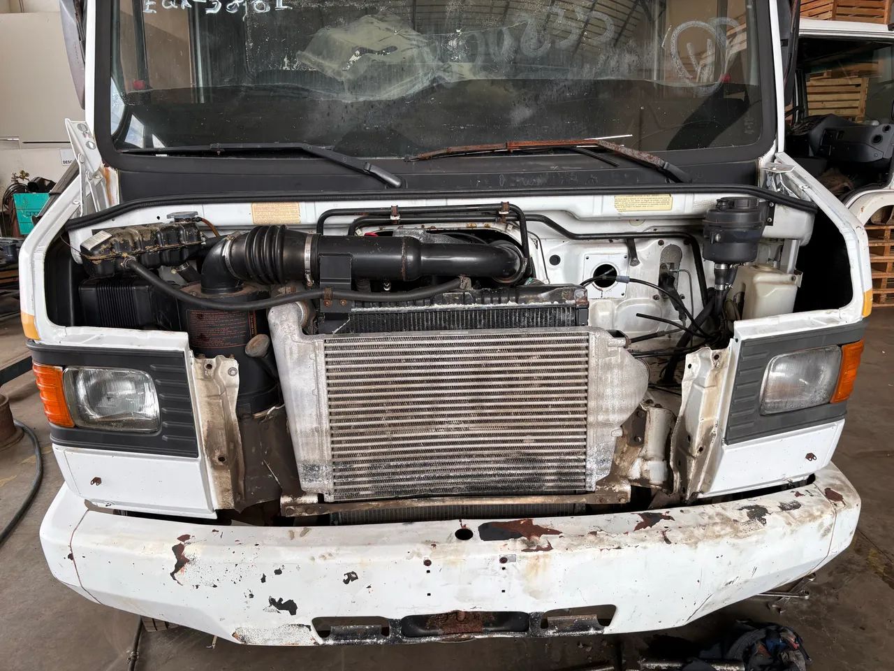 Radiador + intercooler Mb 710  - Foto 2