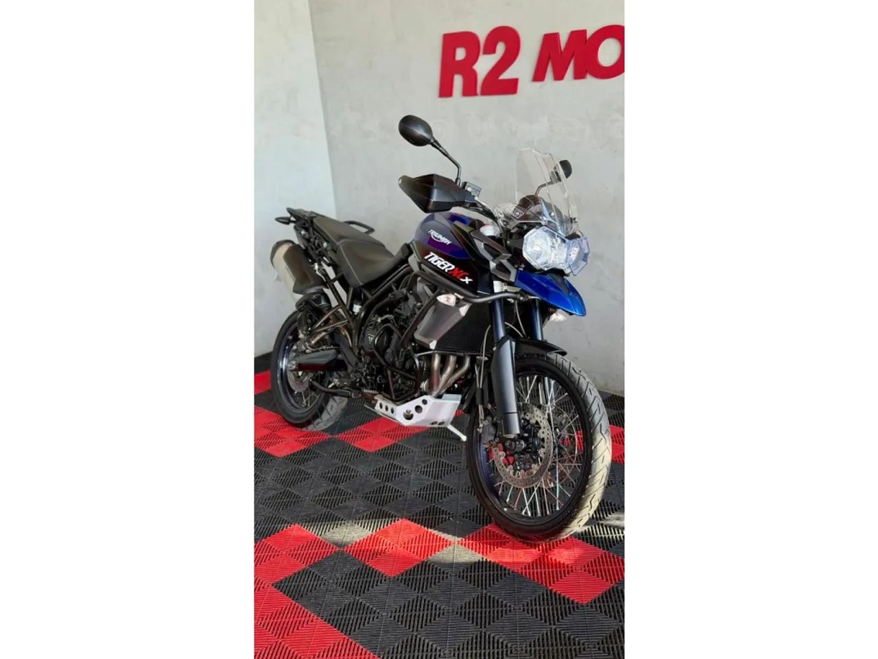 Triumph Tiger 800 xcx 2018 - Foto 2