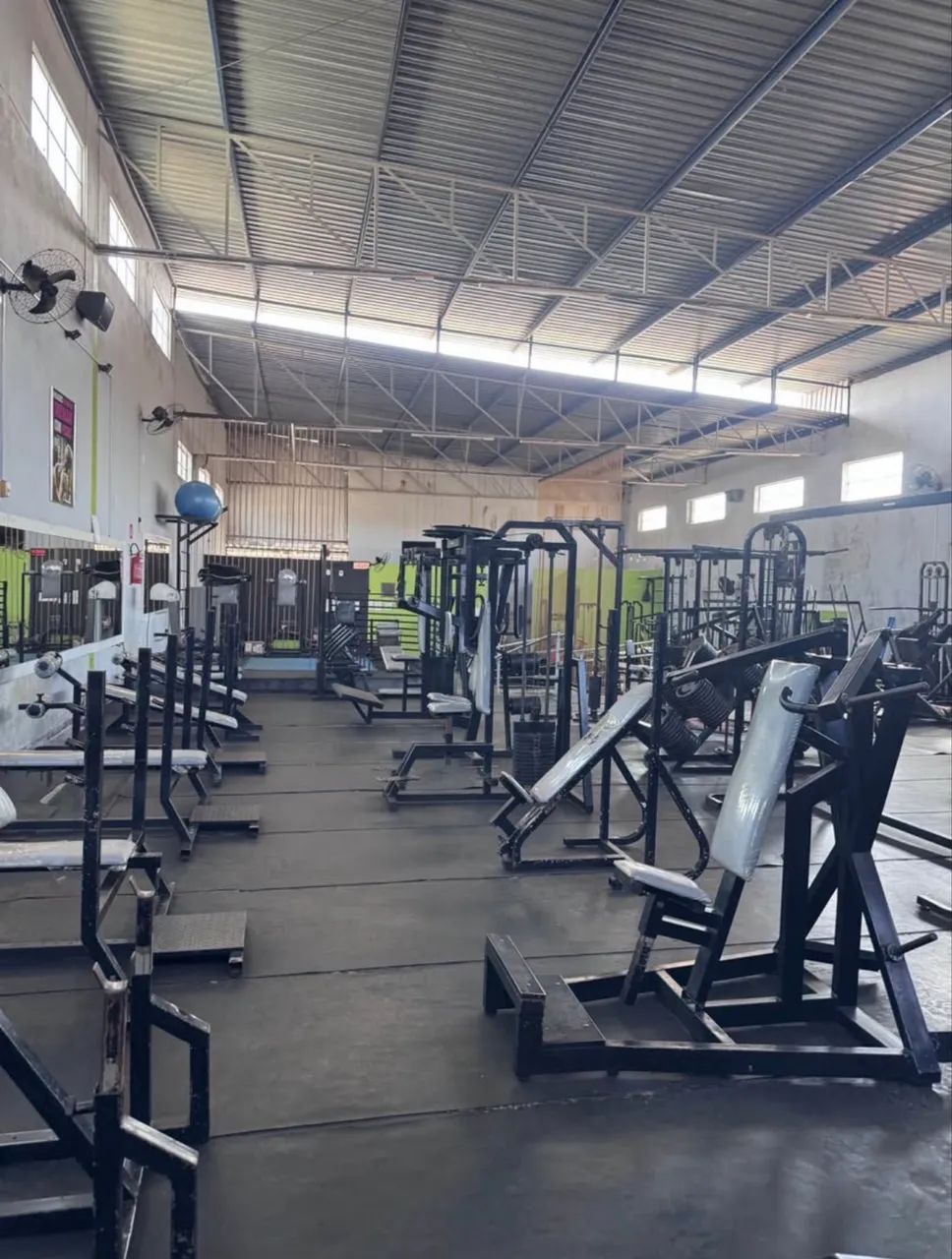 Vendo academia de musculação completa  - Foto 4