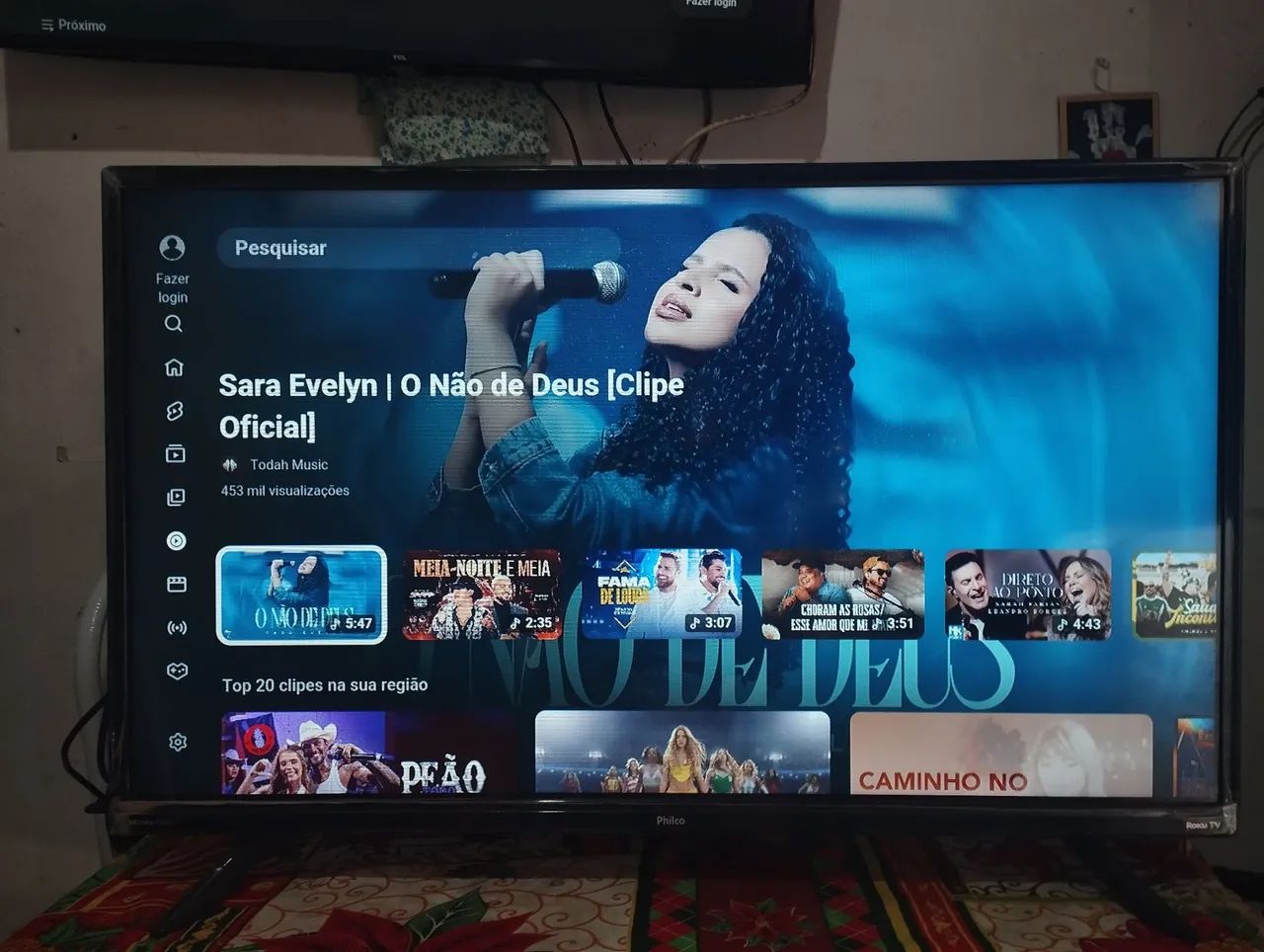 Tv Philco roku smart de 32 polegadas semi nova completa  - Foto 3