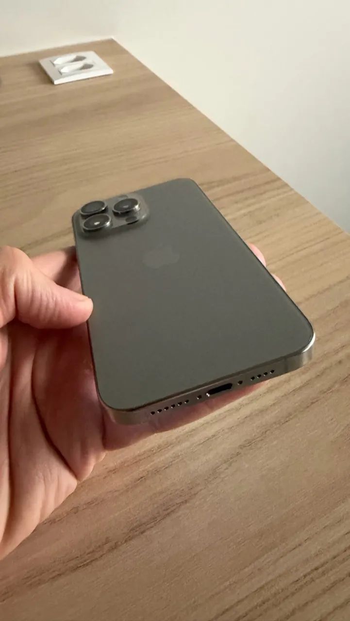 iPHONE 15 PRO MAX TITANIUM  - Foto 5