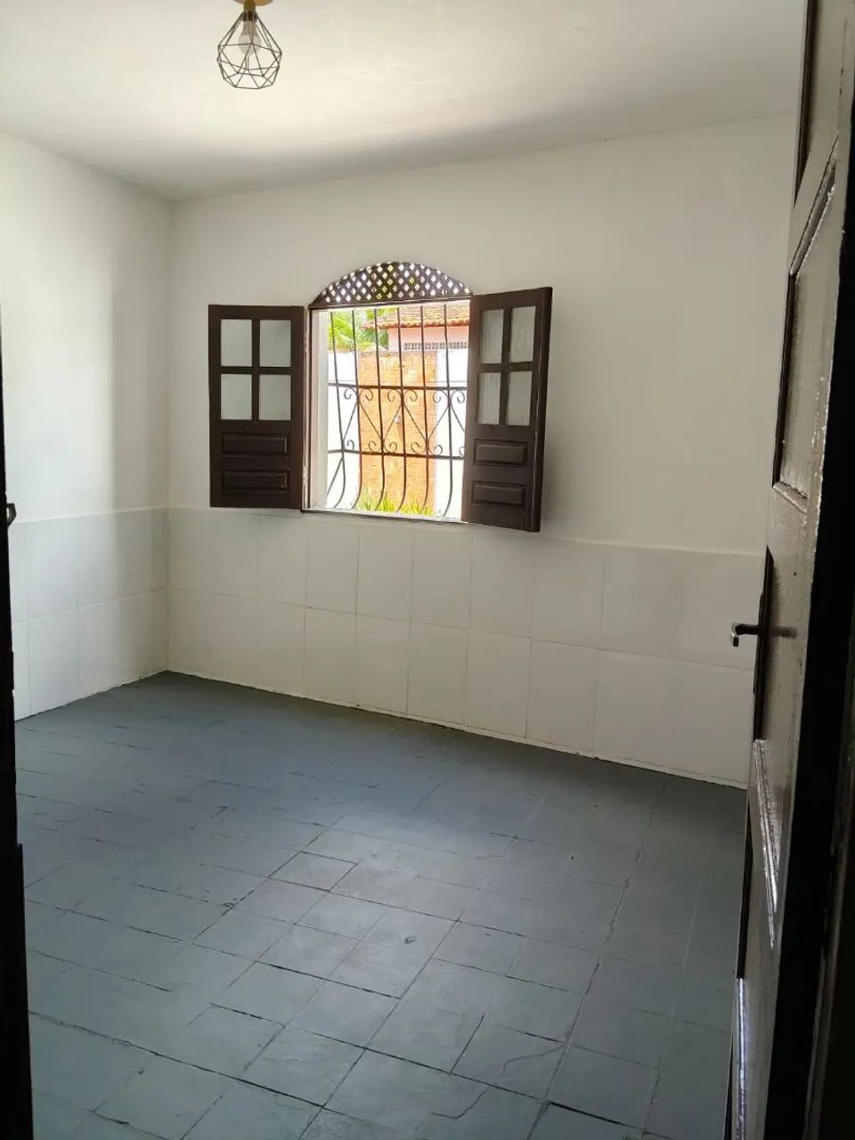 Casa Arejada, espaçosa e Ventilada no Centro de Alagoinhas  - Foto 2