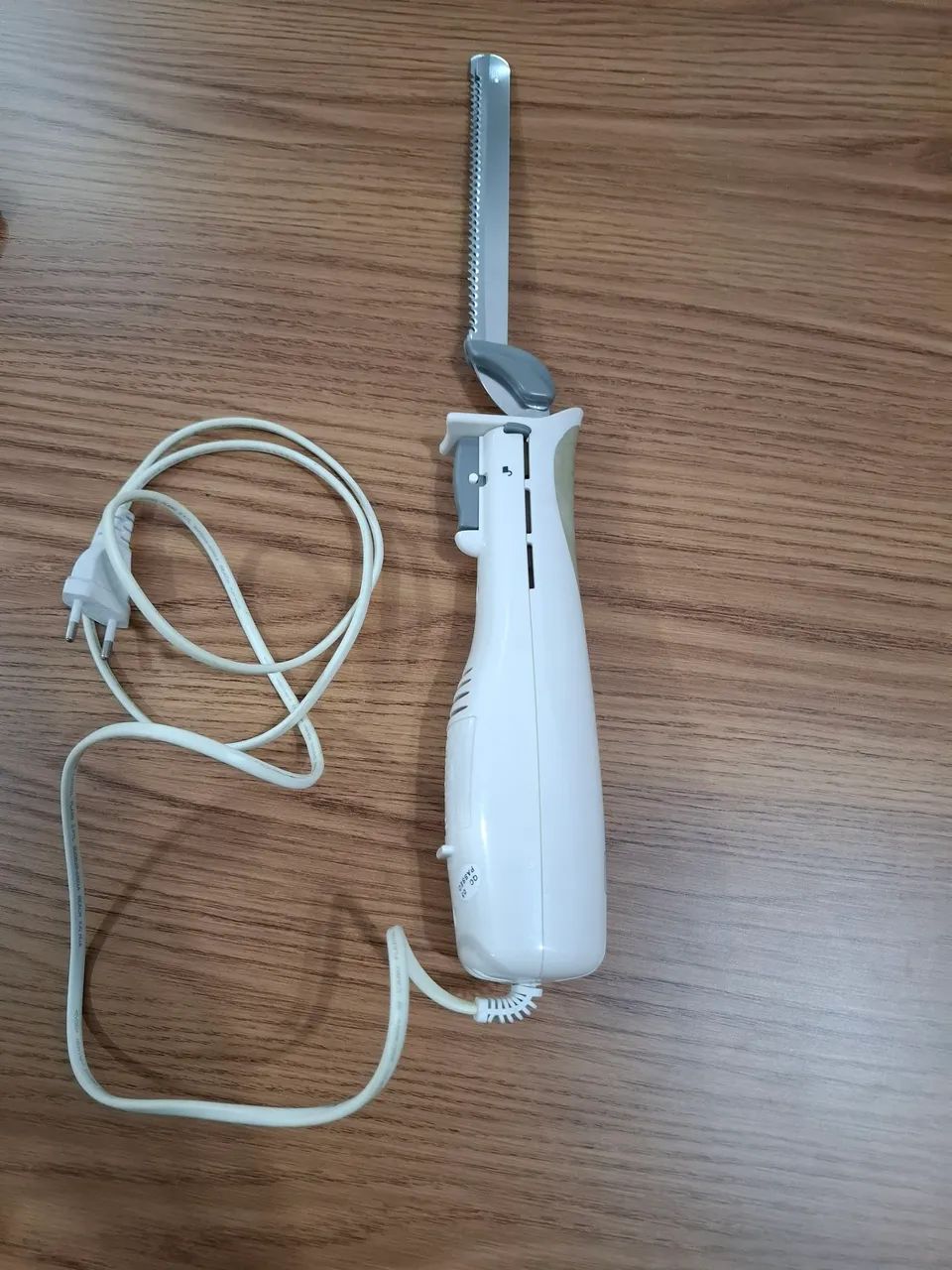 Faca elétrica da Black & Decker - Usada - Foto 2