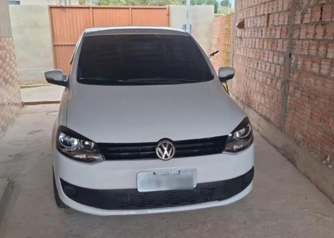 Volkswagen Fox Fox 1.0 Mi Total Flex 8V 5p 2013