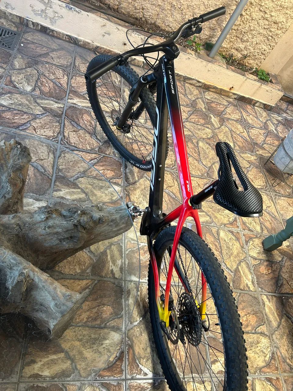 Oggi Sport em carbono 19 