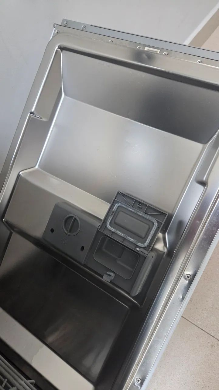 Lava louça 10 serviços Electrolux  - Foto 4
