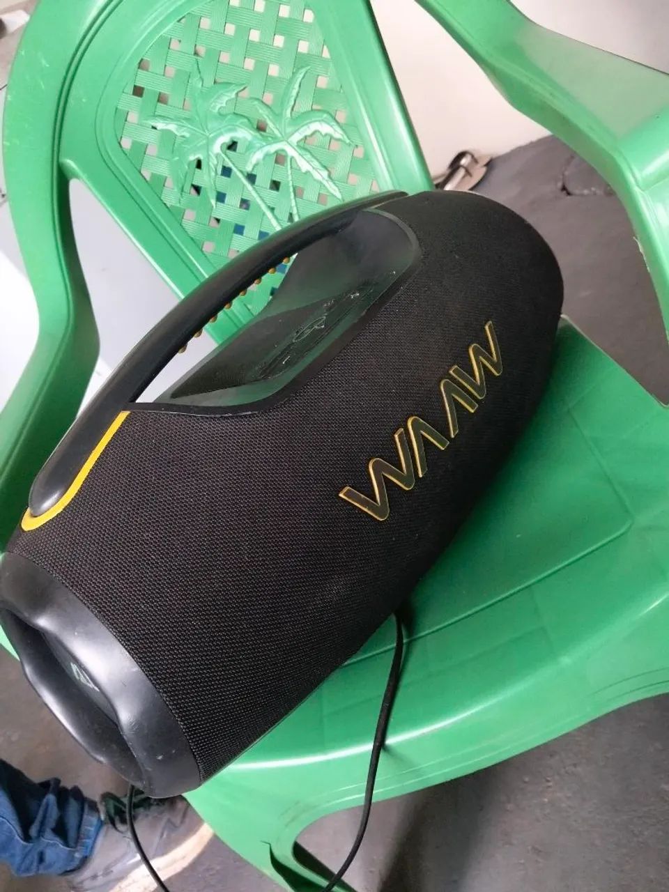 Vende-se Caixa de som 