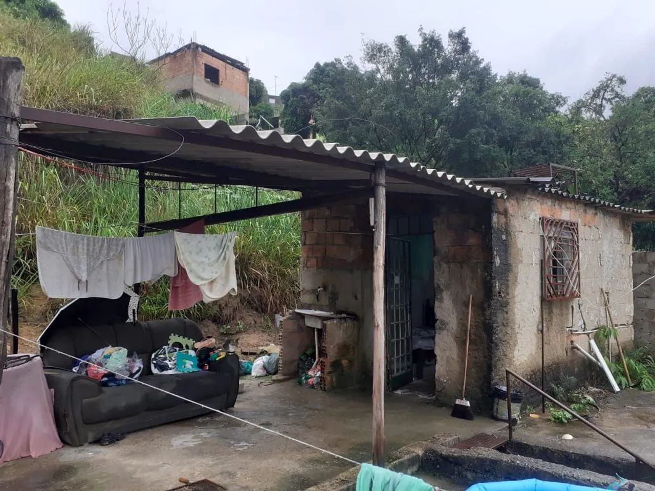 Terreno com barracão 