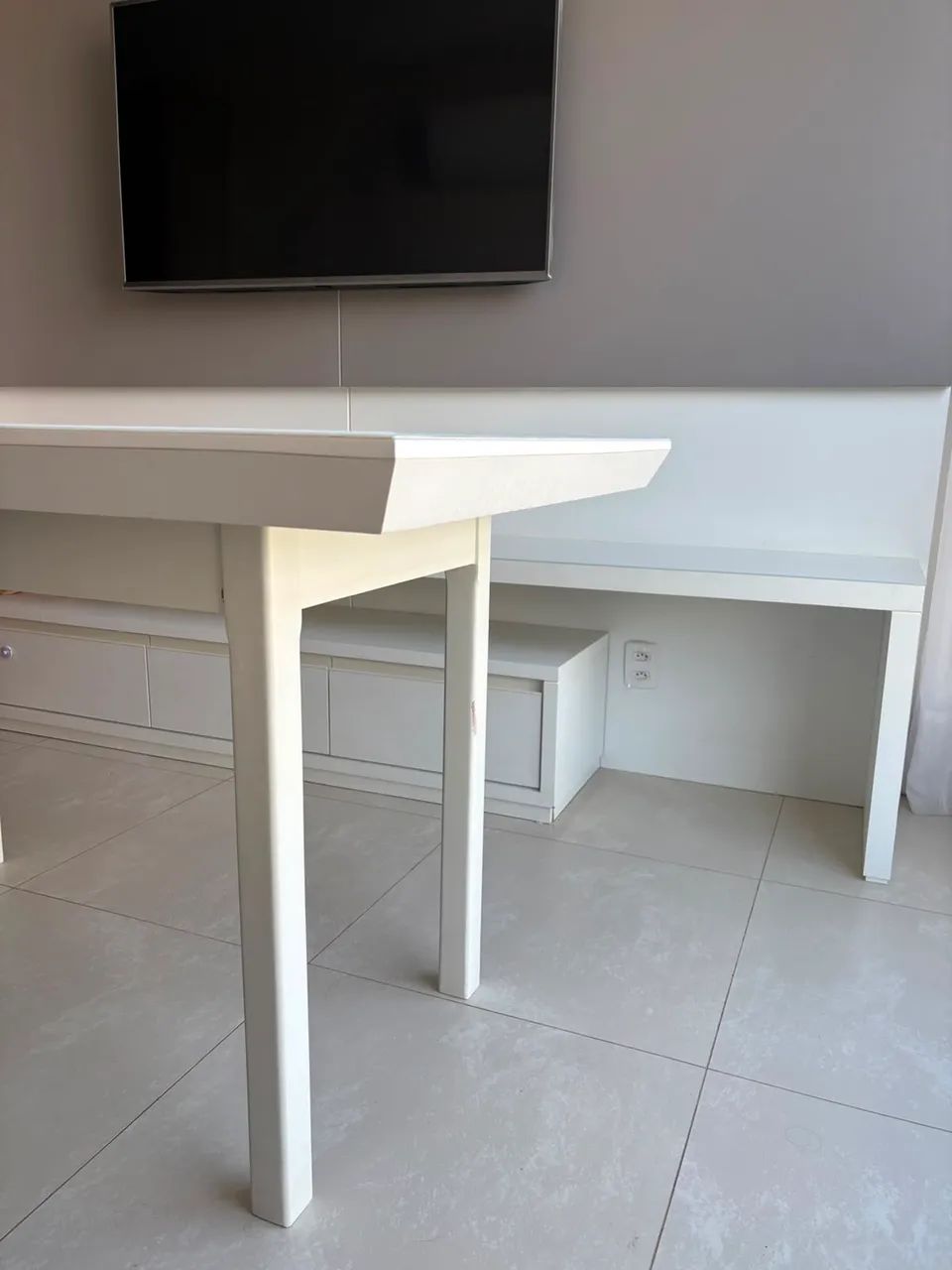Mesa alto padrão (sem cadeiras) - Foto 2