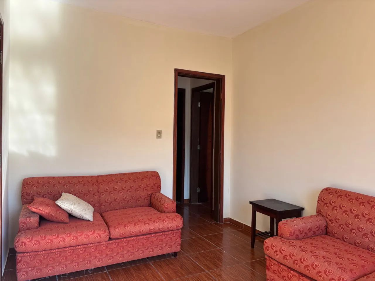 Apartamento mobiliado com varanda para locação - Foto 4