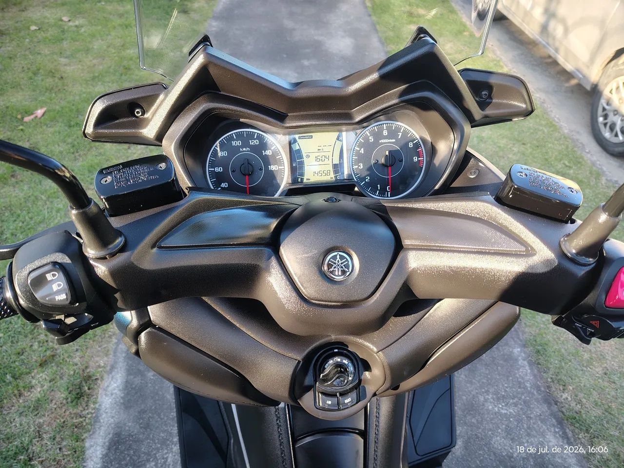 YAMAHA XMAX 250 ABS - Foto 3