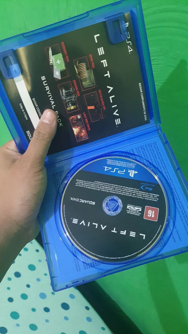 Jogo de Ps4 - Left Alive - Foto 2