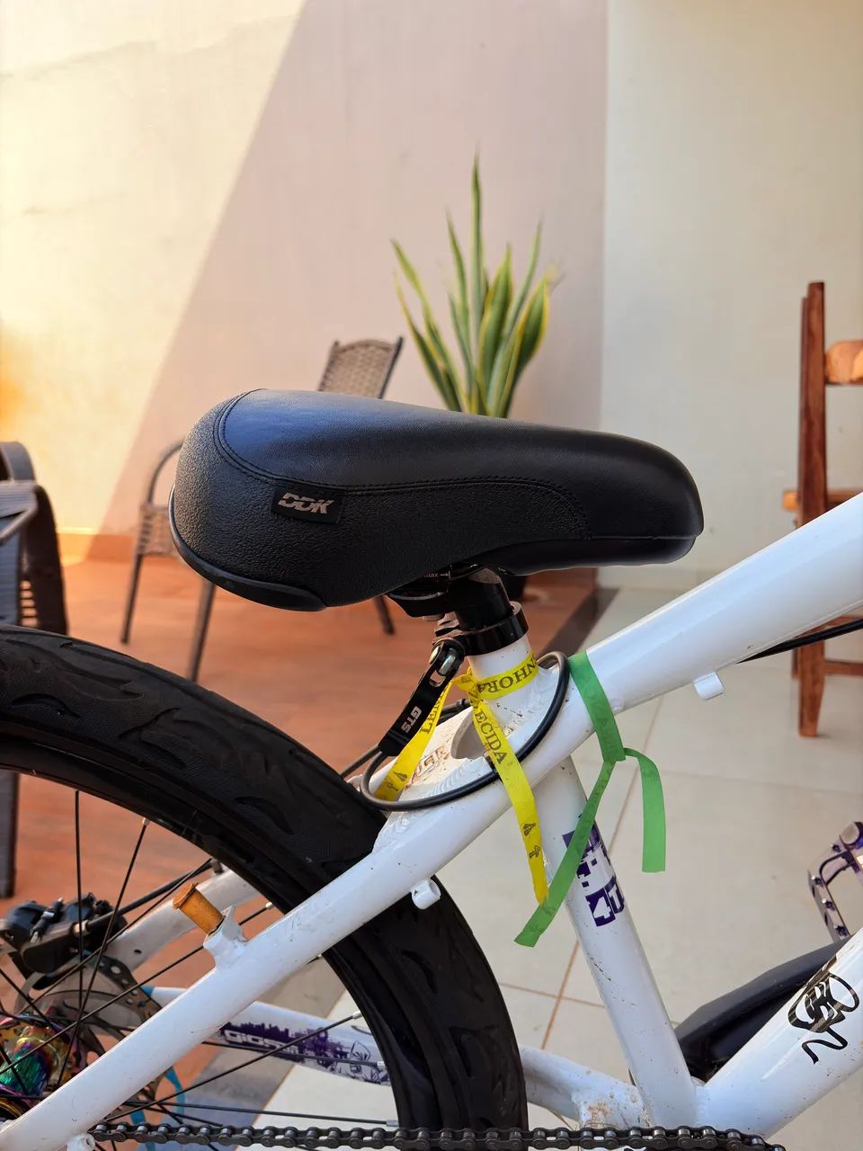 VENDO BICICLETA GIOS BR BRANCA E ROXA - Foto 2