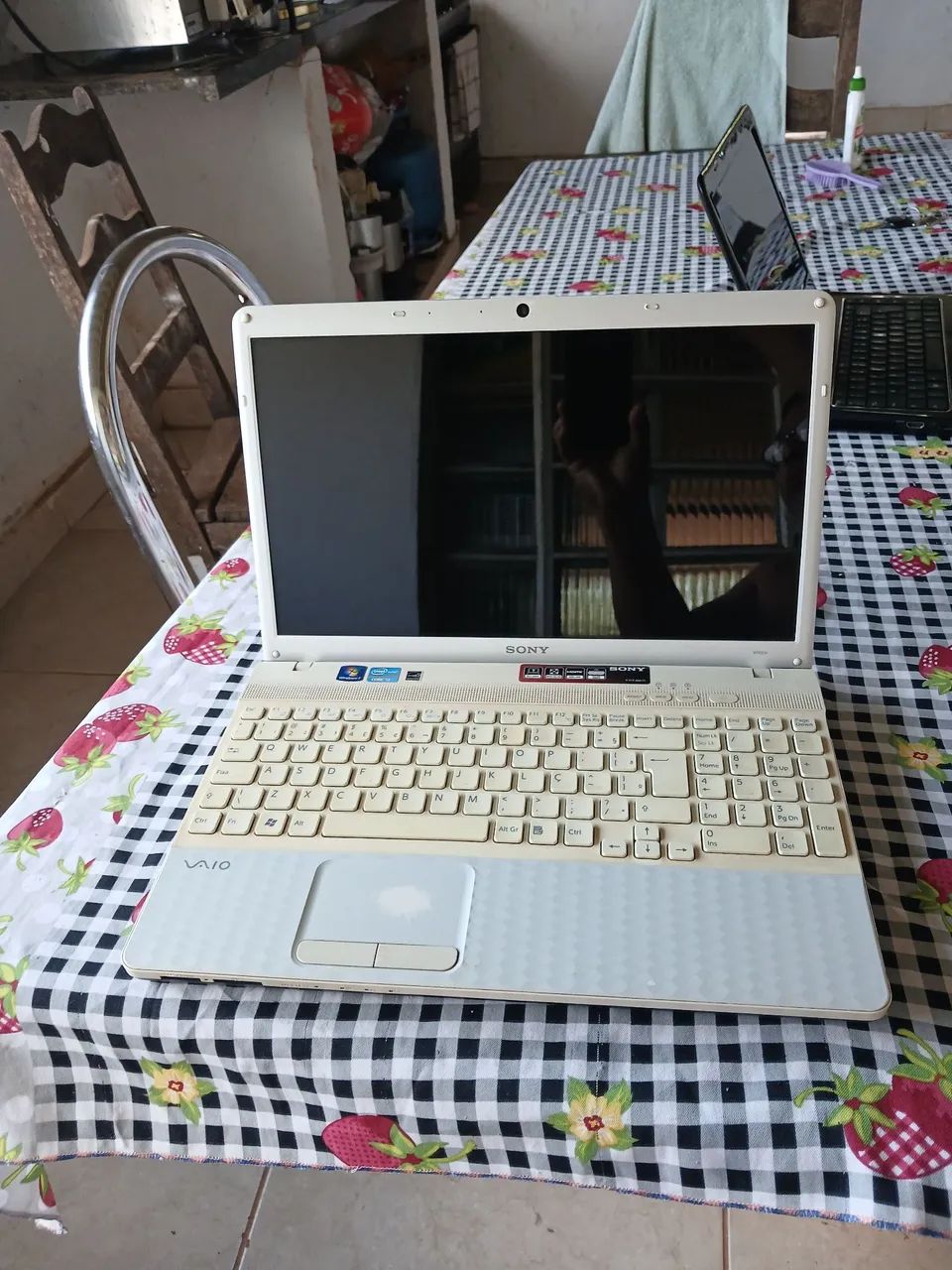 Vendo notebook Sony core i3 - Foto 2