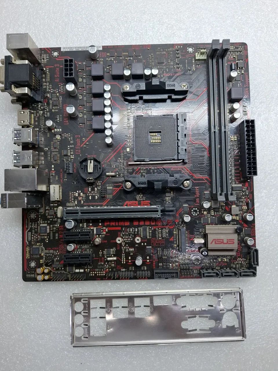 Placa Mãe AMD PRIME B350M-E AM4 (com defeito)
