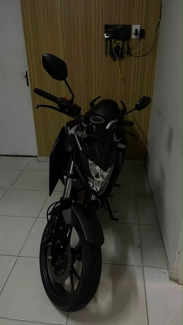 CB TWISTER 300 2024 - Foto 2