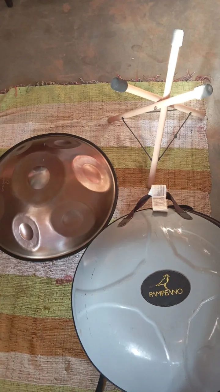 Vendo handpan Pampeano R$4800 (Case e tripé incluso) - Foto 4