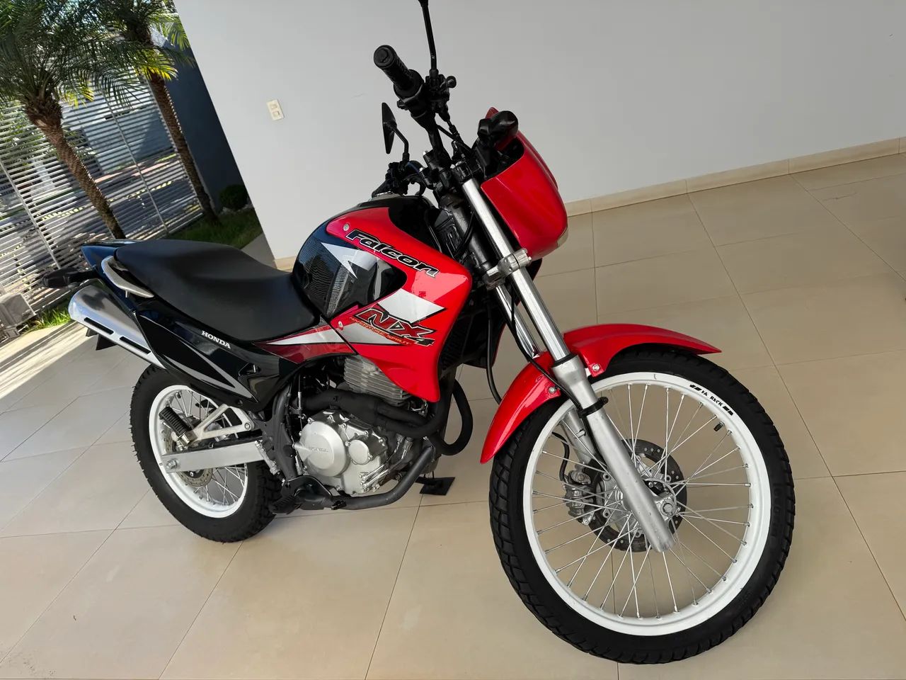 Honda NX-4 Falcon 400 2004 - Foto 2