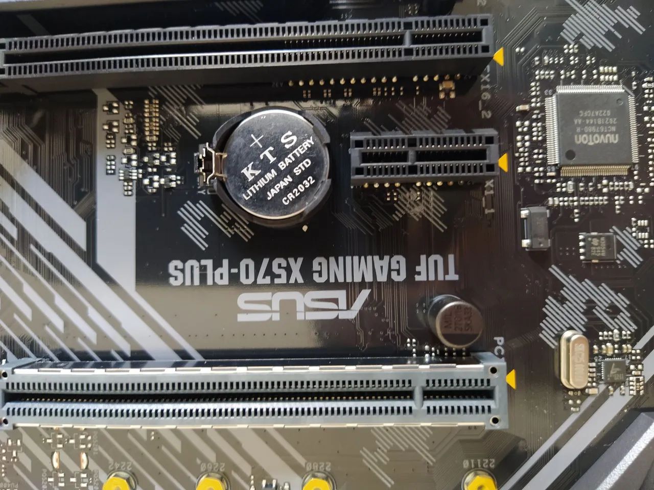 Placa mãe Asus Tudo Gaming X570-plus/BR - Foto 5