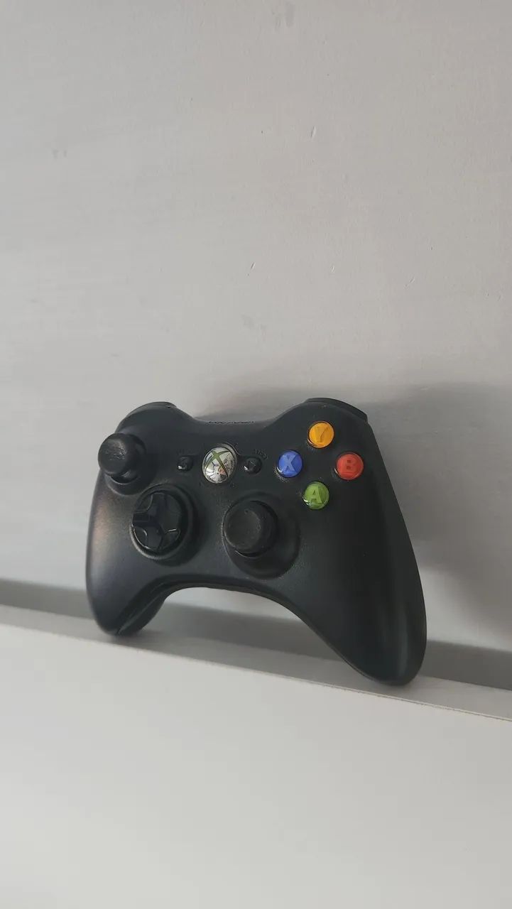 Controle de Xbox 360 - Bom Estado