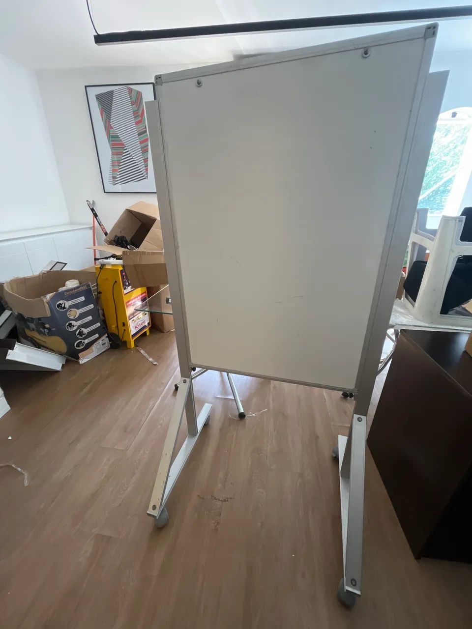 Quadro branco - pés rodinha 