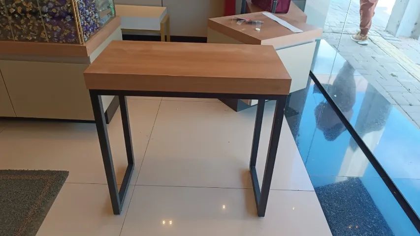 MÓVEIS COMERCIAIS À VENDA - Foto 2