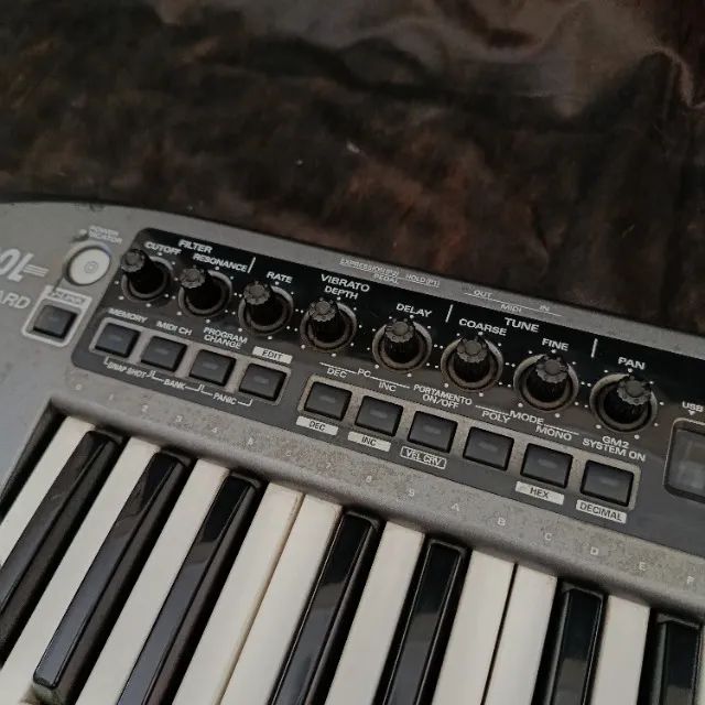 Teclado Controlador MIDI Roland Edirol PCR-M30 - Foto 5