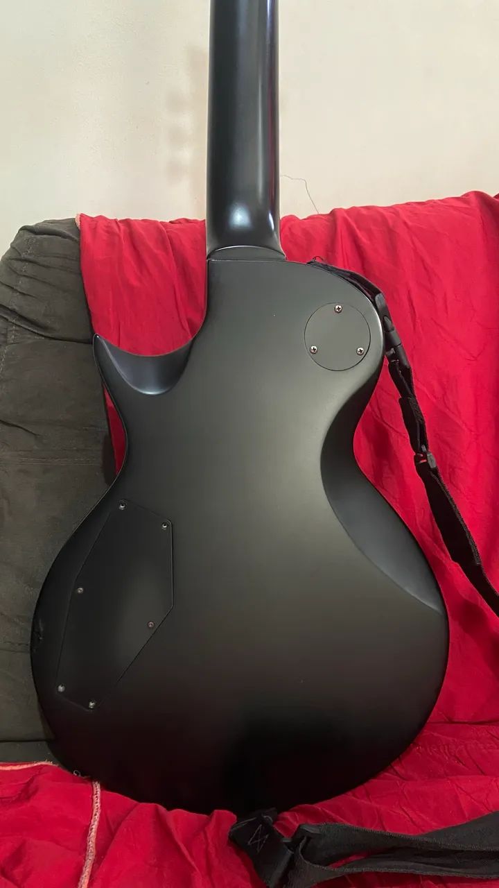 Guitarra LTD 407 com fishman - Foto 4