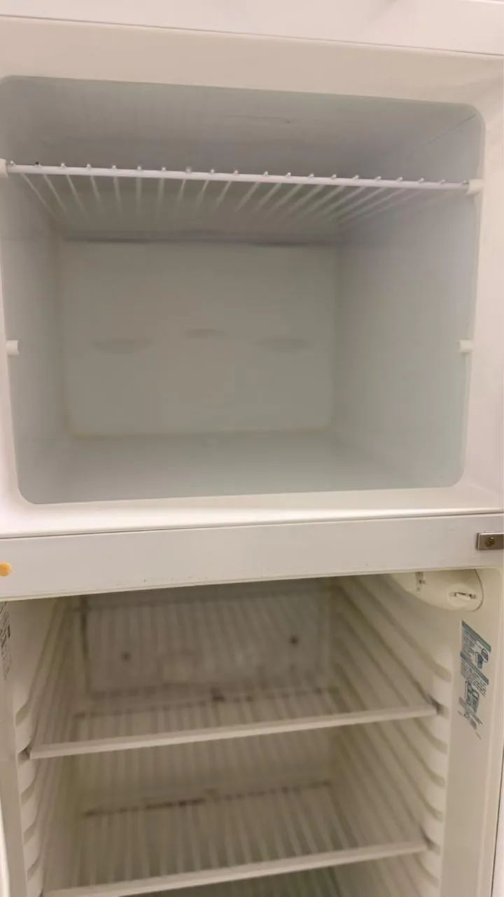 Geladeira Eletrolux 360 litros