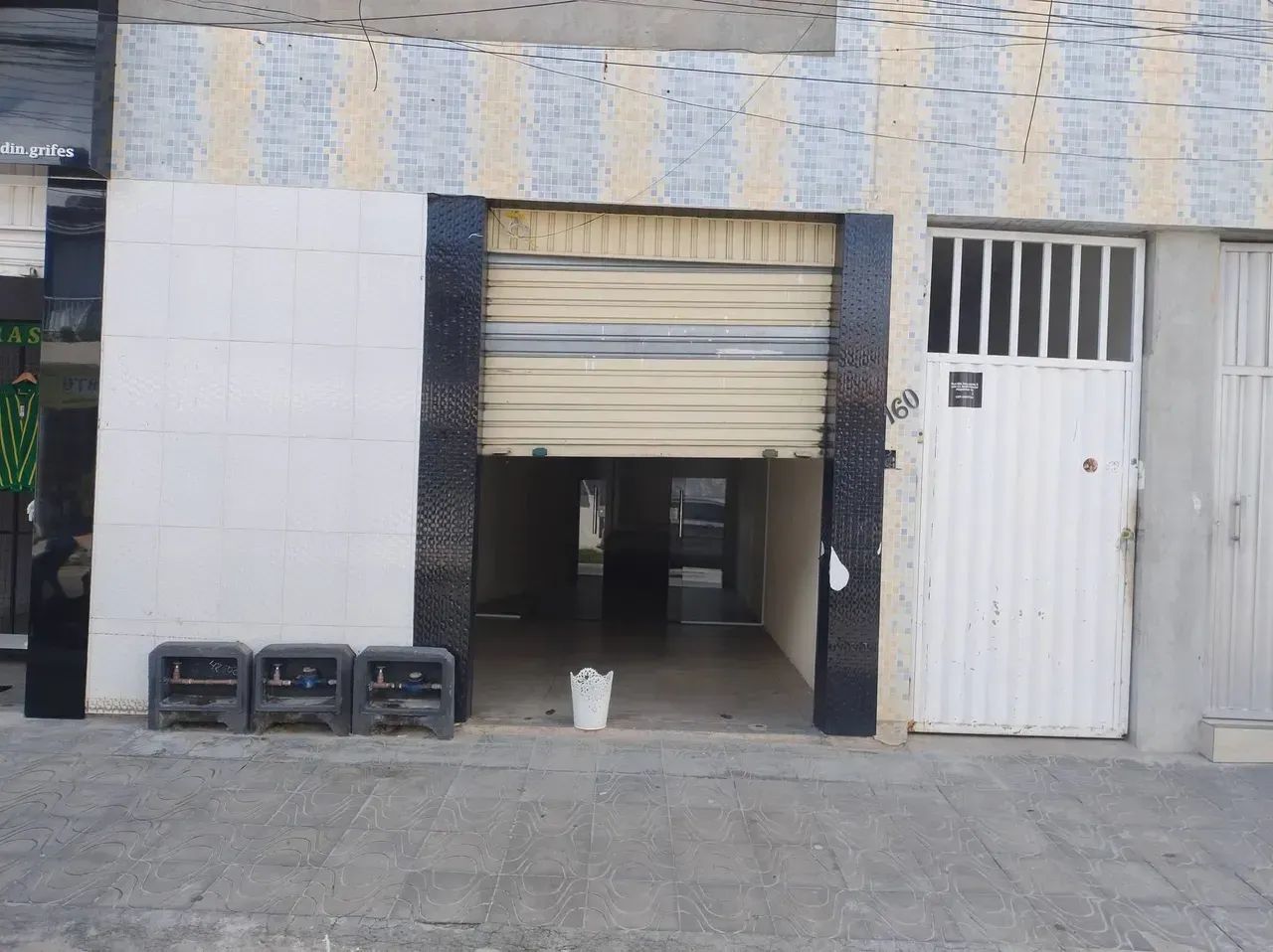 PONTO COMERCIAL NO PETROLAR