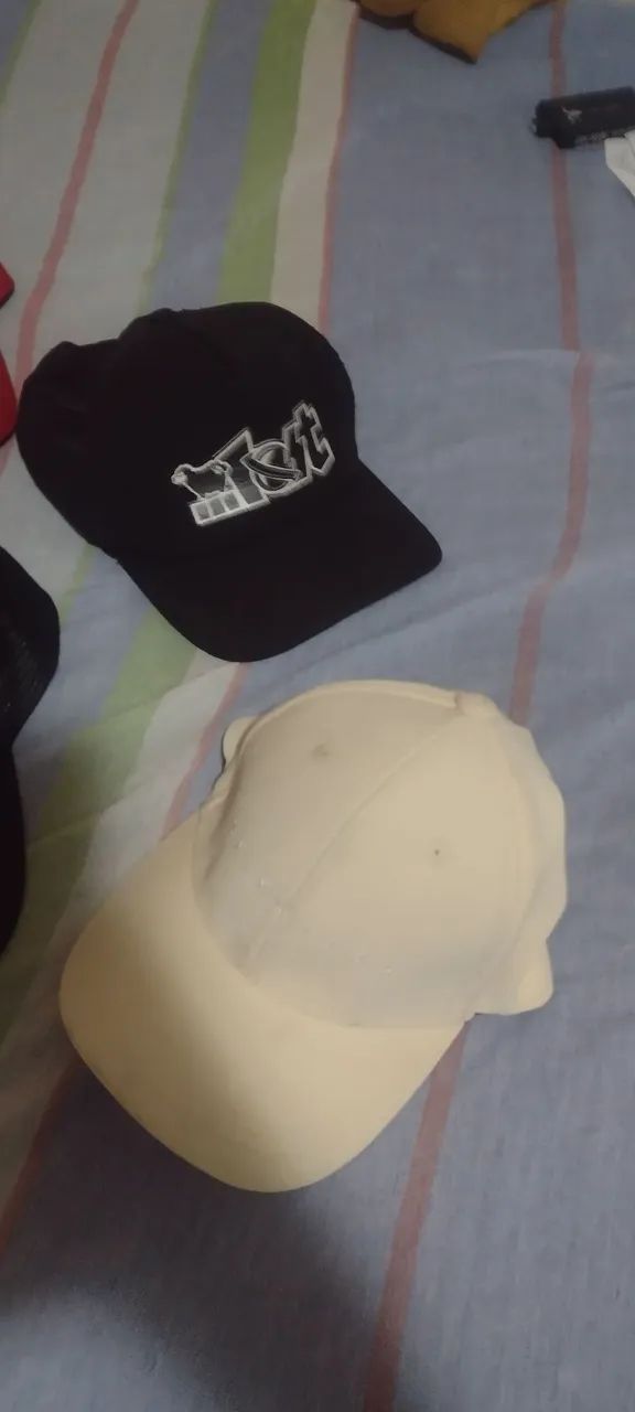6 bonés por 110 reais  - Foto 5