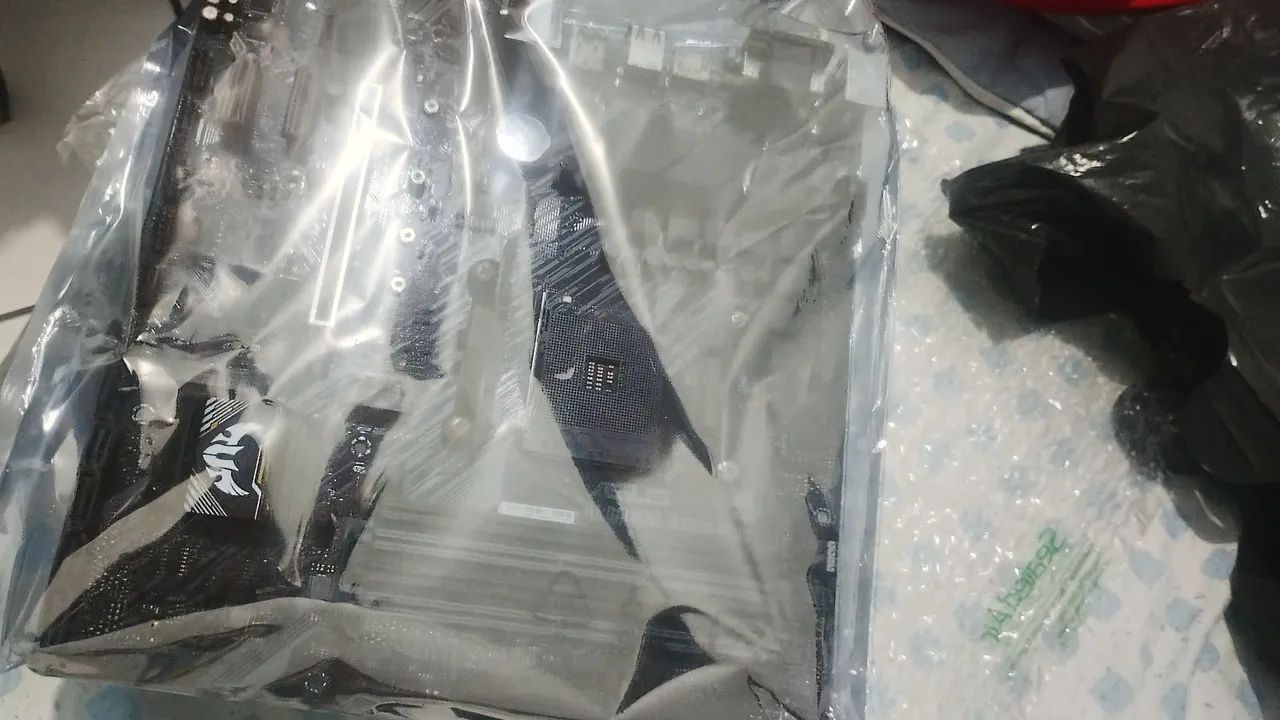 Placa mãe TUF Gaming A520m-plus - Foto 2