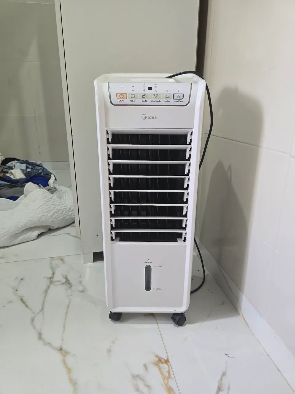 Climatizador midea. Com avaria