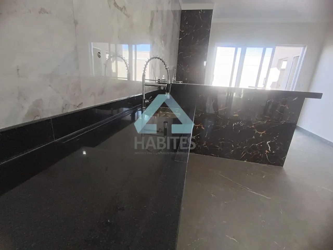 Altos do Ouro Verde !! 3 quartos sendo 1 suíte com closet e Piscina - Foto 4