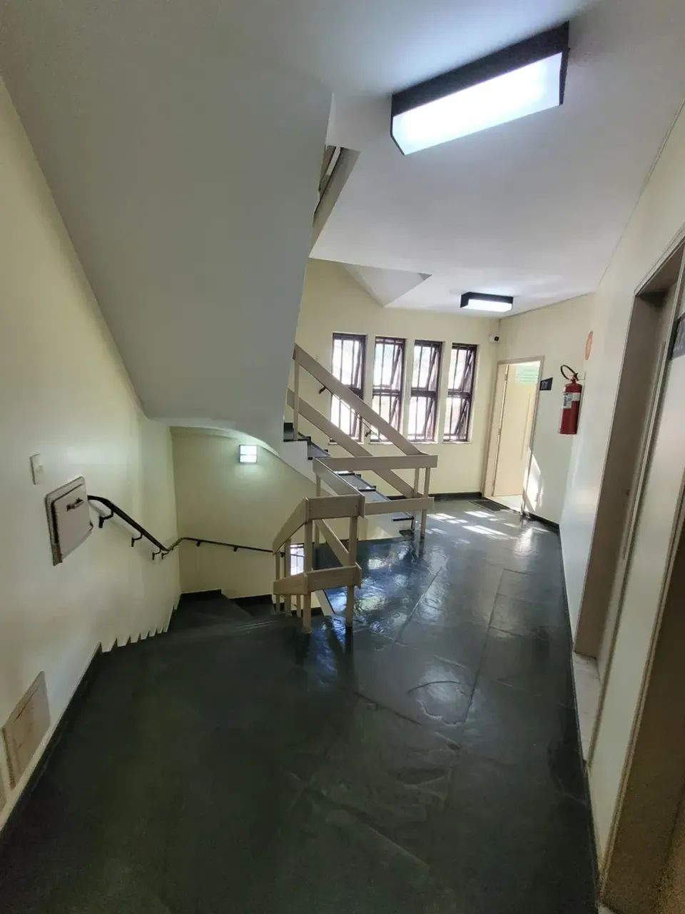 Sala com 28 m² na Avenida Brasil - EXCLUSIVIDADE! - Foto 4