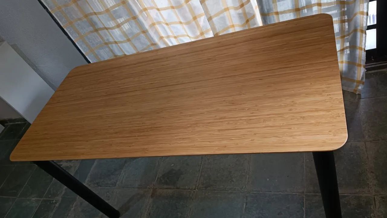 Mesa nova com tampo de bambu  - Foto 5