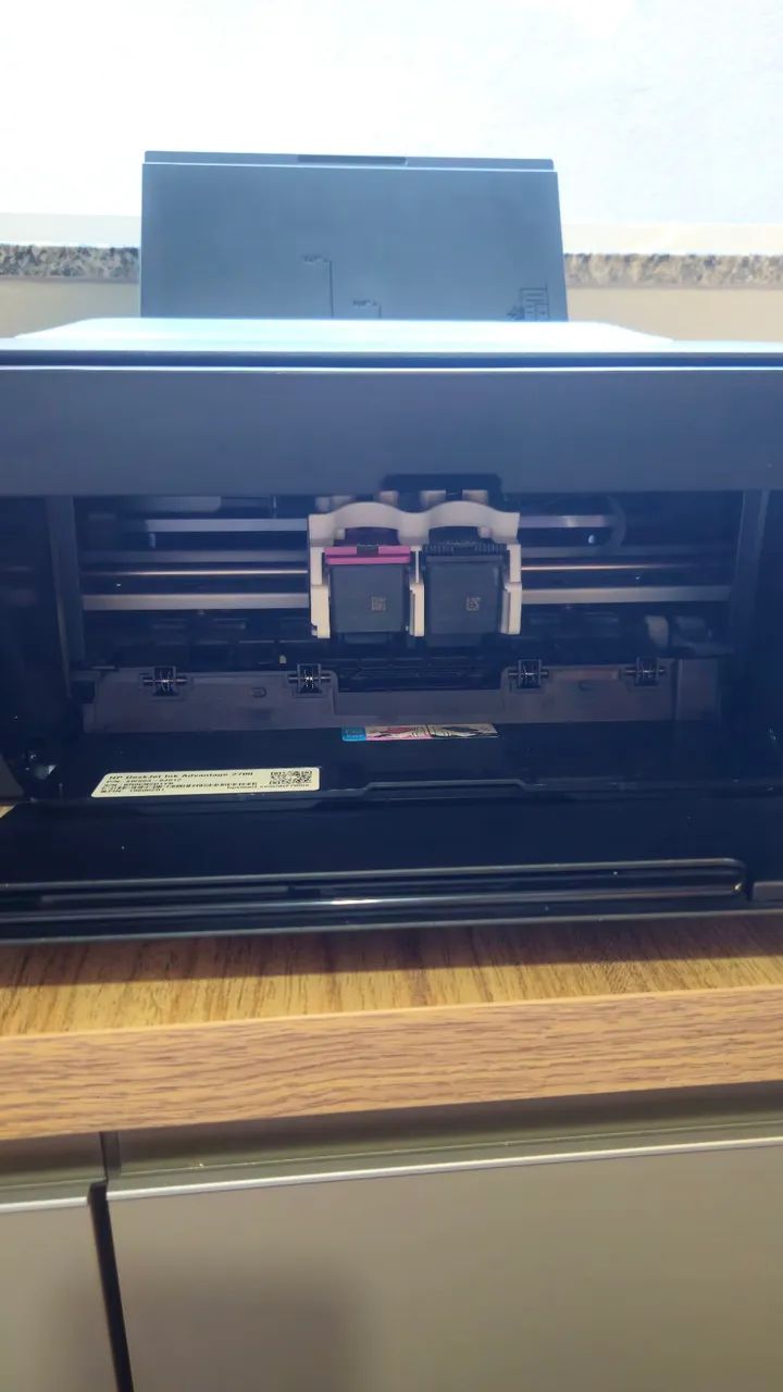 Impressora HP Deskjet 2774 Ink Advantage - Foto 3