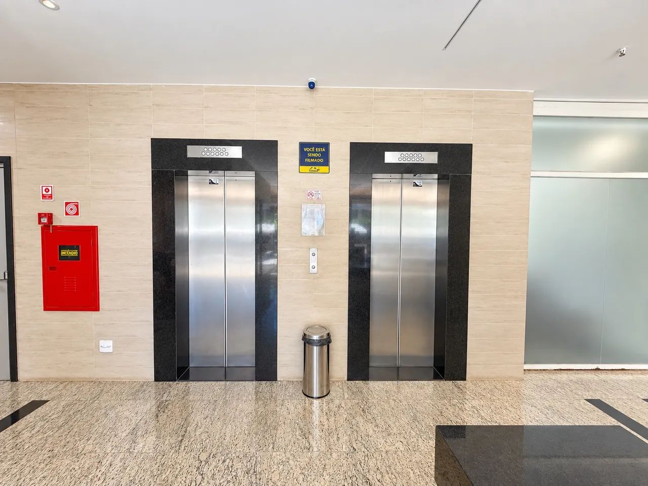 Salas comerciais | Setor Oeste | Ed. Gold Center