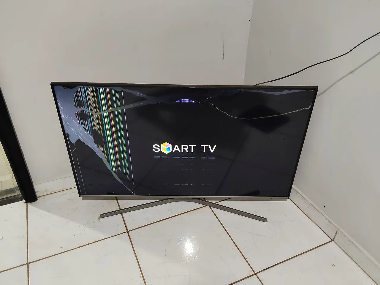Vendo tv smart 48' com defeito tela