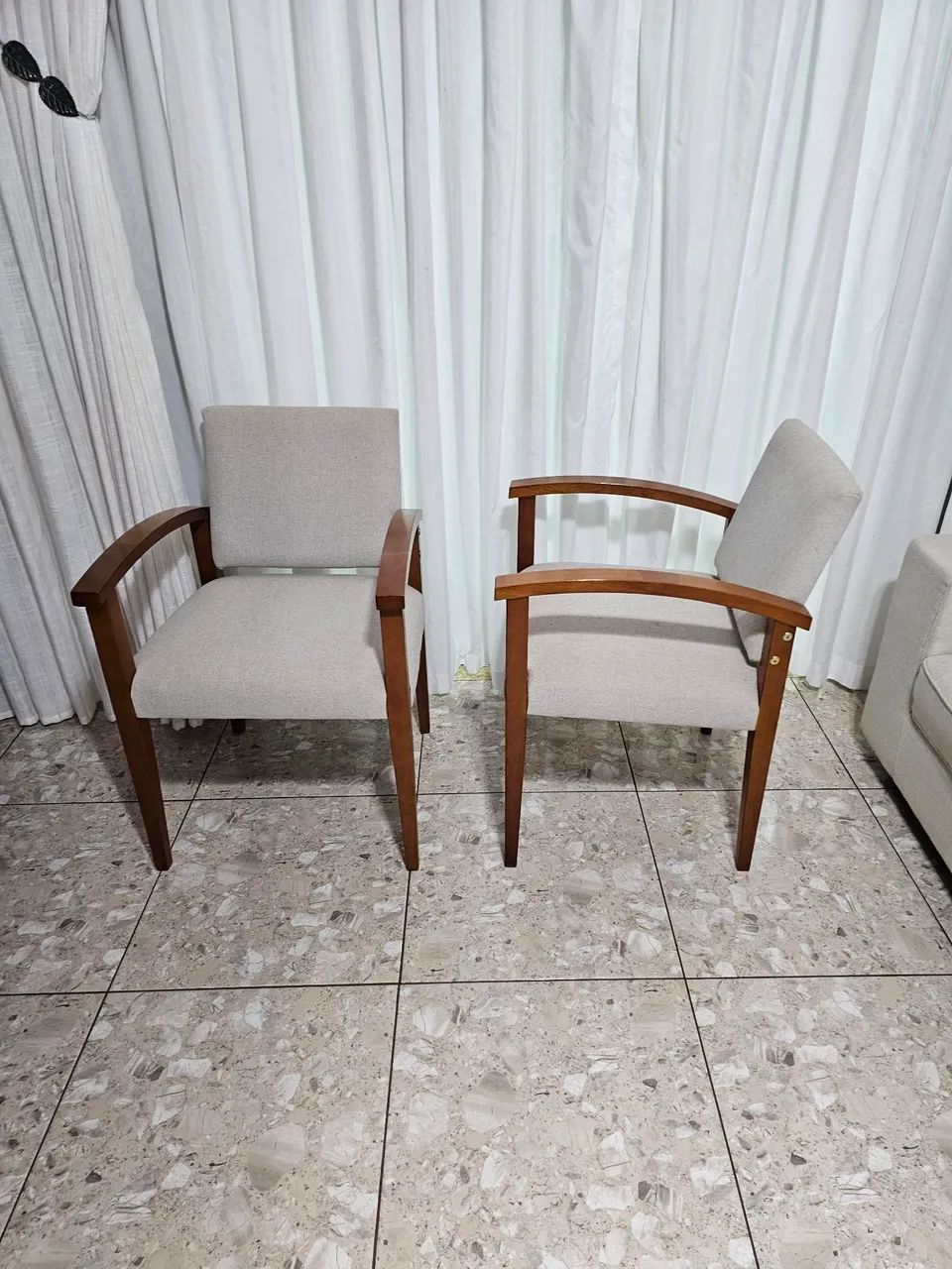 Cadeiras Tok&Stok  450.00 reais cada. - Foto 5