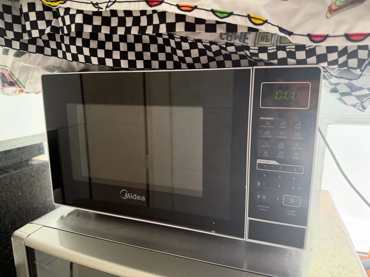 Micro-ondas Midea