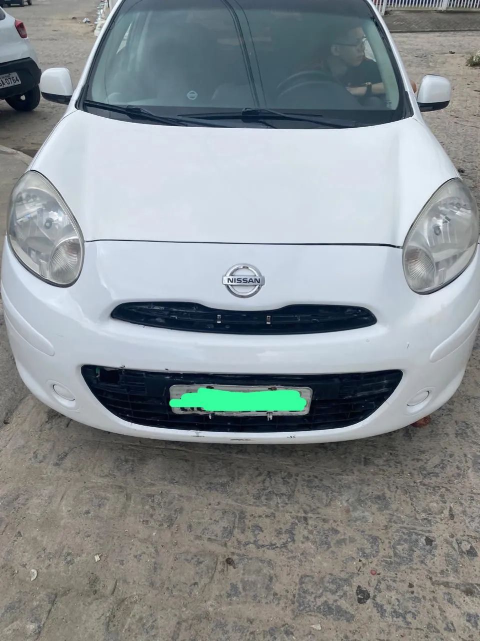 Nissan March 2014