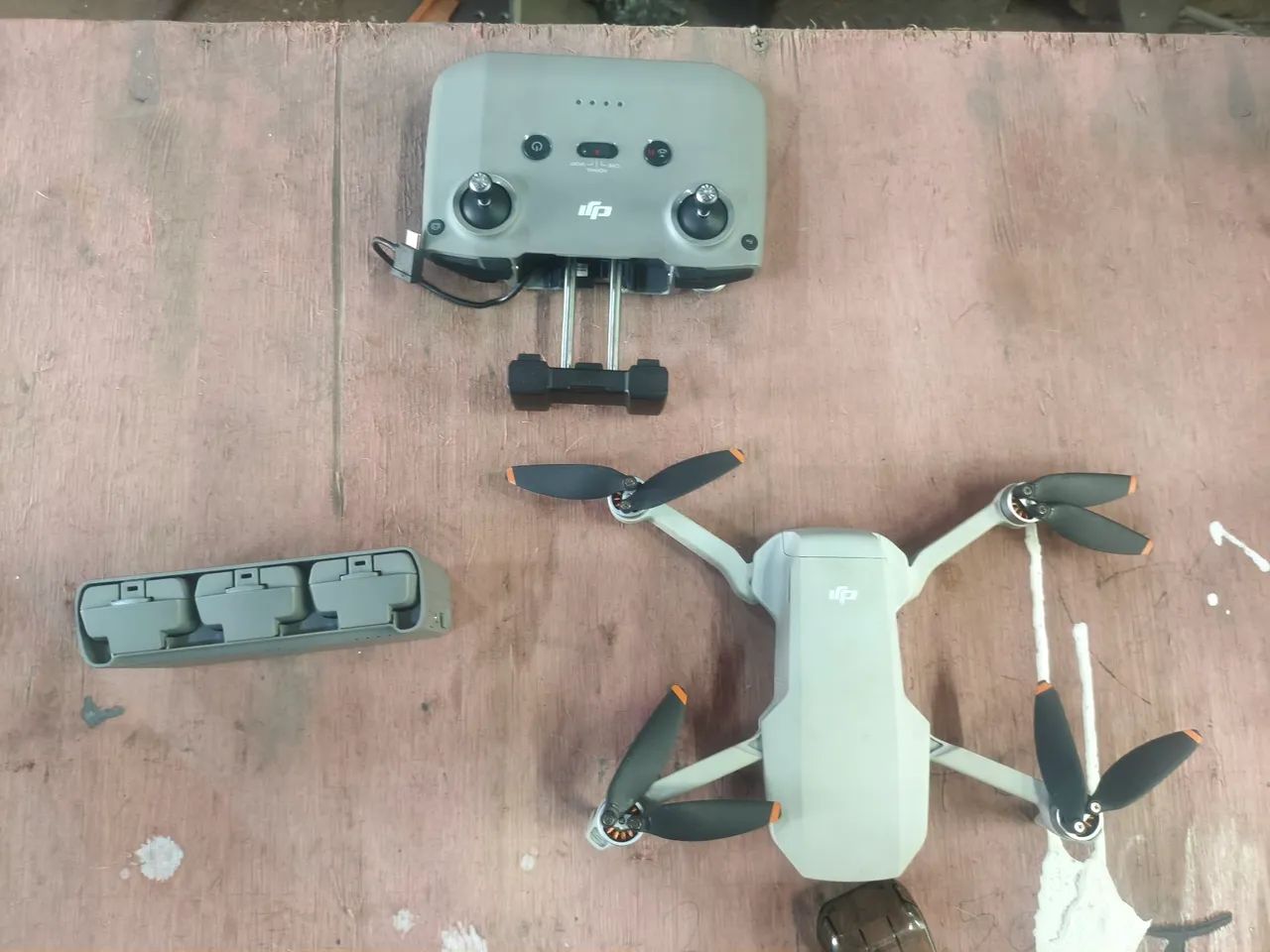 Vendo drone Dji Mine 3  valor 1.500 - Foto 3
