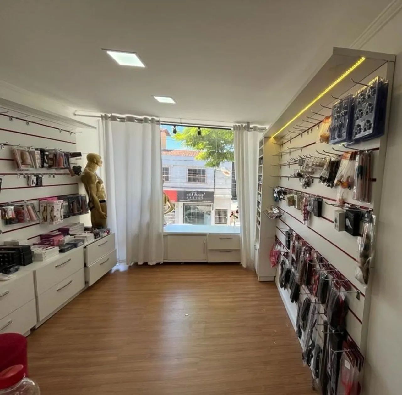 Móveis para loja completa 