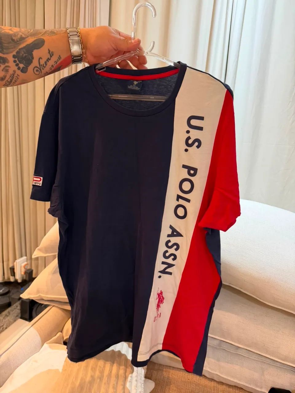 Roupas e tênis 
